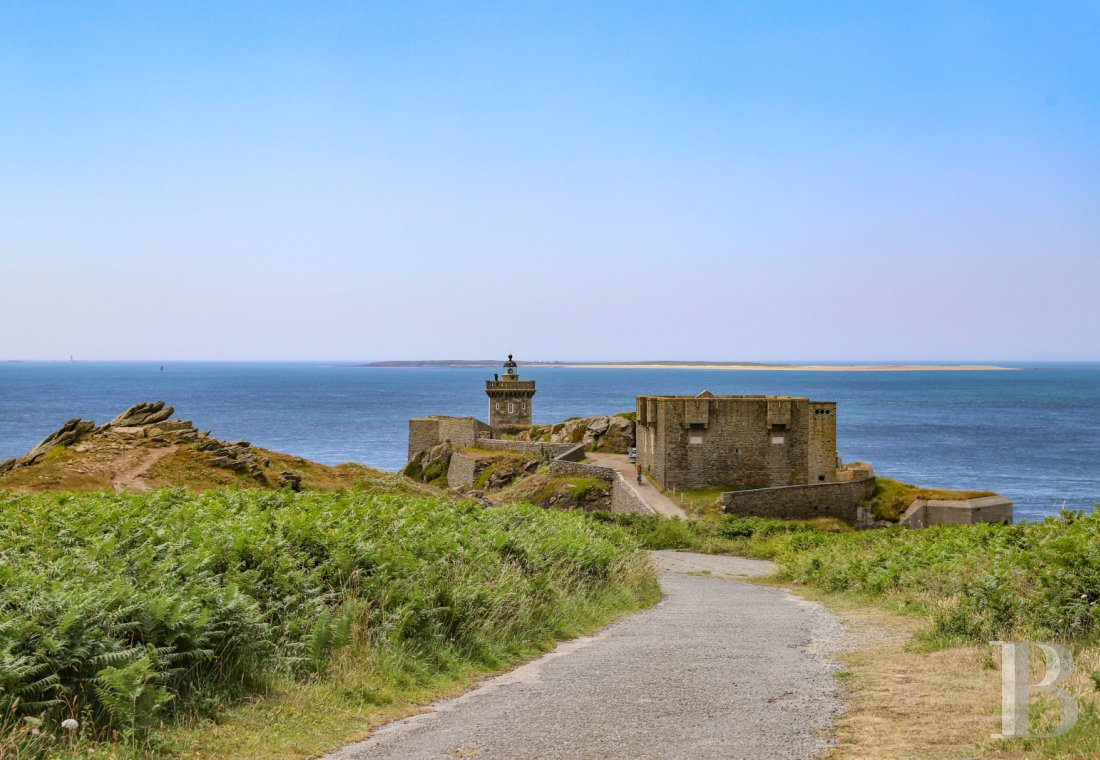 Dans le Finistère, sur la presqu’île de Kermorvan, trois gîtes dans une longère du 17e siècle en bord de mer - photo  n°36